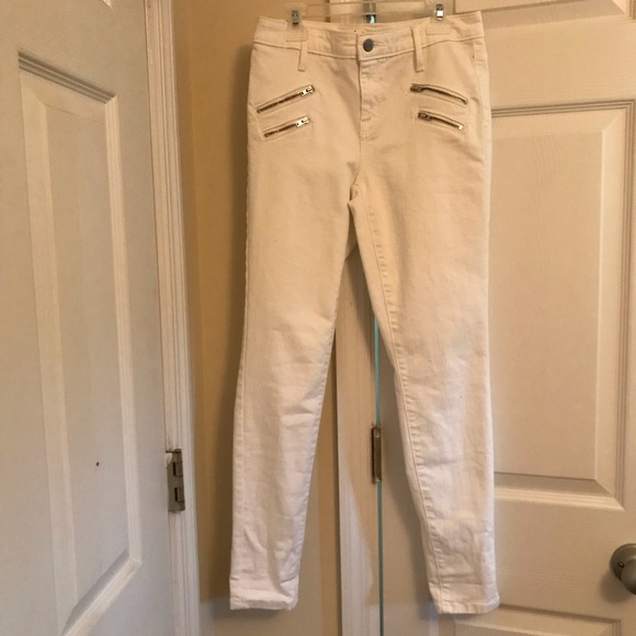 White Jeans - Picture 2 of 4